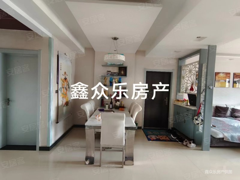 诚心出售蒲京荣城精装修三室两厅两卫单元房