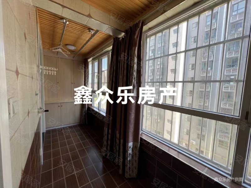 诚心出售蒲京荣城中层两室两厅一卫南北通透单元房